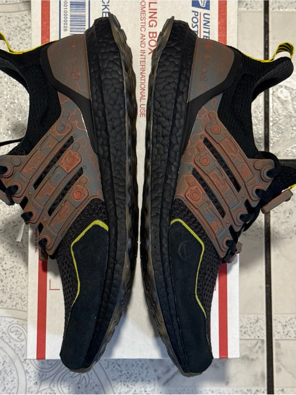 New Adidas x Fortnite UltraBoost 1.0 Battle Bus Shoes Men’s Size 10.5 JQ0718